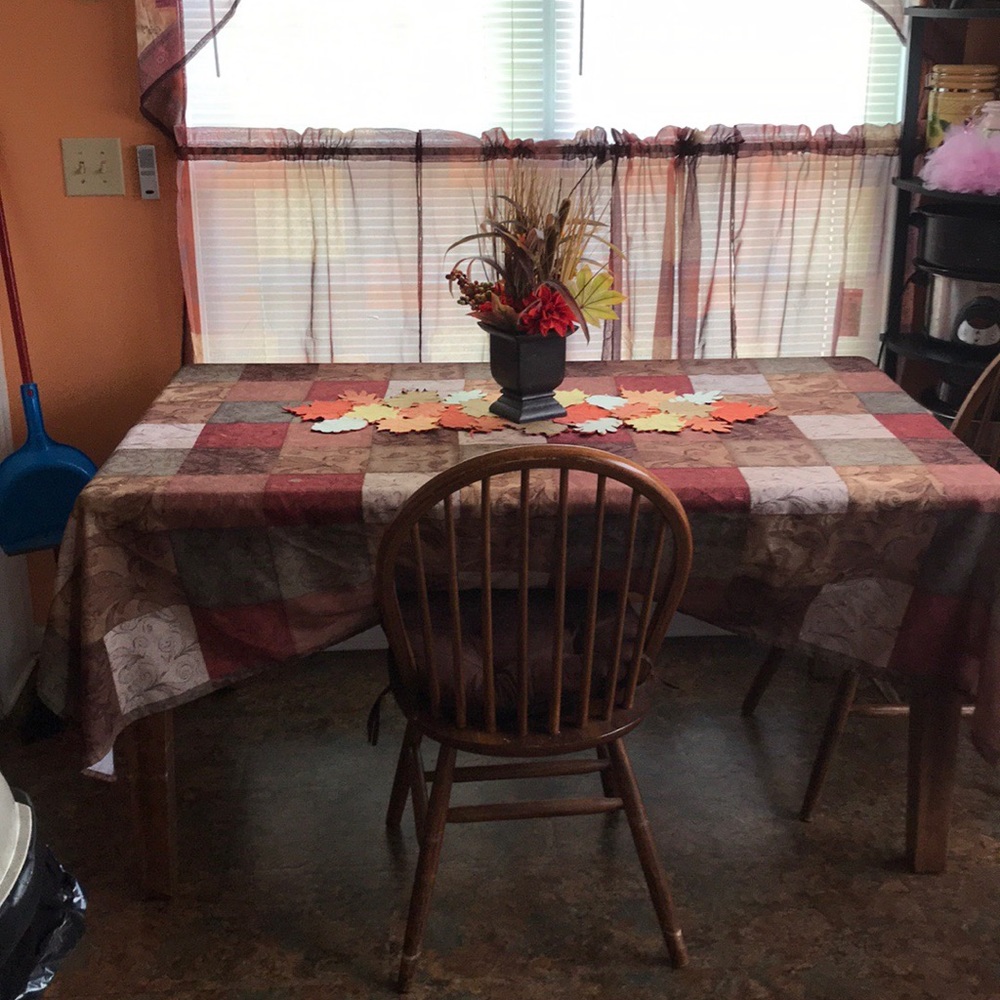 Kitchen table